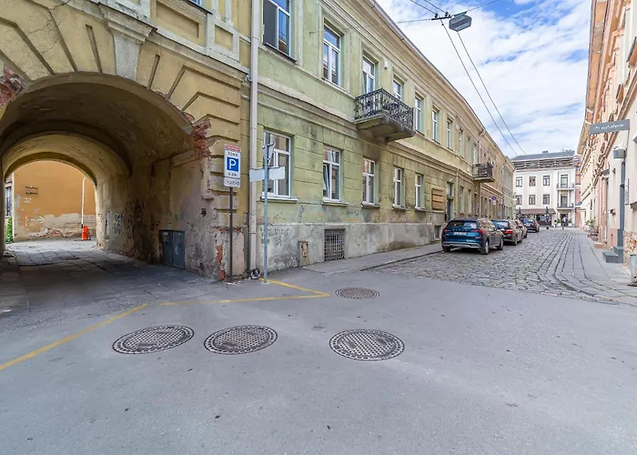 Serenade Old Town With Ac Apartamento