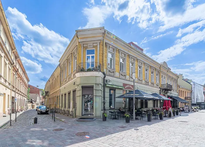 Serenade Old Town With Ac Apartamento *